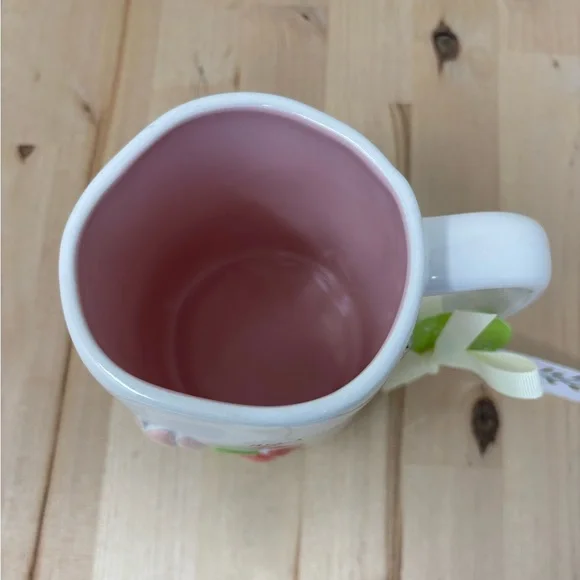 Rae Dunn MAMA Mug White Ceramic Pink Interior Floral Decor Black Lettering New - Picture 3 of 4